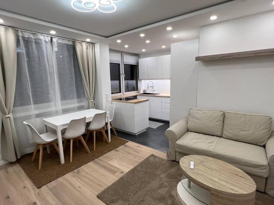Lovely Flat Relax Near Center Apartment *